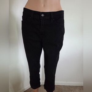 Signature Levis Strauss Gold Label Mid-Rise Black Capris Jeans Size 8